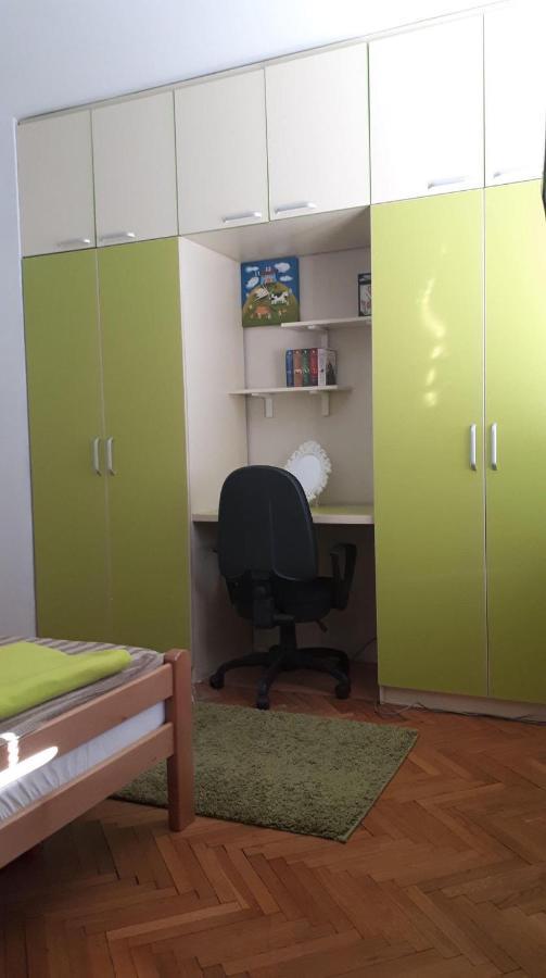 Skopje - Center Bright Apartment 외부 사진